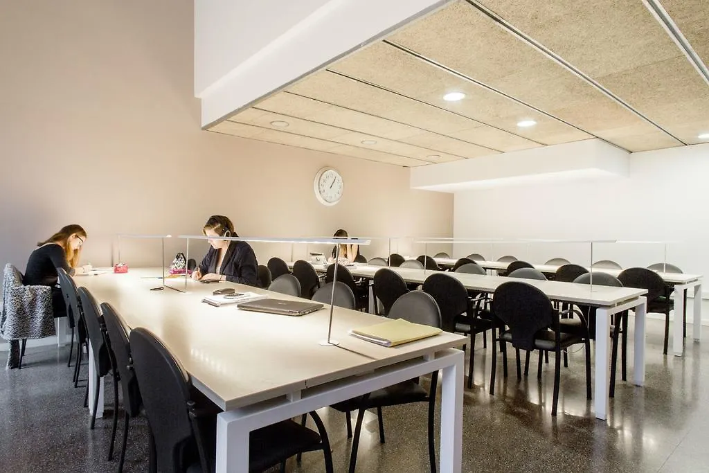 Residencia Universitaria Resa La Ciutadella Barcelona Hiszpania